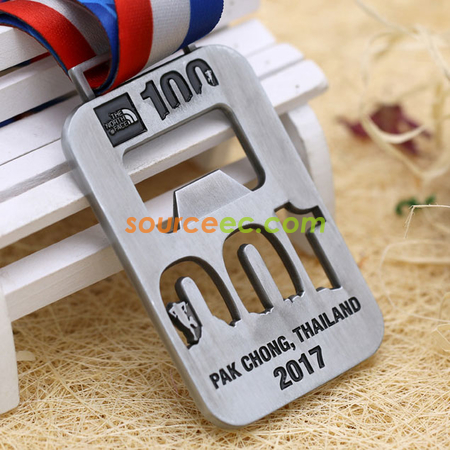 Customization Creative Medal with Bottle opener Corporate Gifts