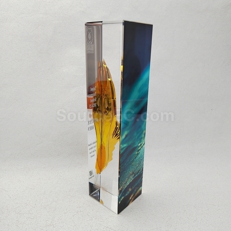 crystal gift, crystal souvenir, crystal trophy, crystal trophy cup, crystal medal, crystal plaques, crystal paper weight, colorful glass trophies, engraved crystal, 3D crystals, corporate gifts, premium gifts, gift supplier, promotional gifts, gift company, souvenirs, stationery, gift wholesale, gift ideas