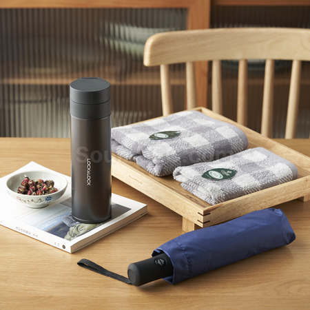 Customization Towel+Insulated Cup+Umbrella Set Corporate Gifts