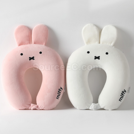 U-shaped neck pillow